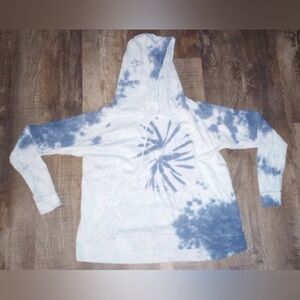 Southern Spirit Blue and White Hooded Tie-Dye Long Sleeve Shirt, Size S